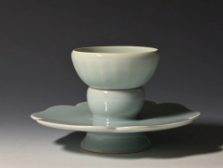 川瀬 忍の青磁掌盃・輪花托